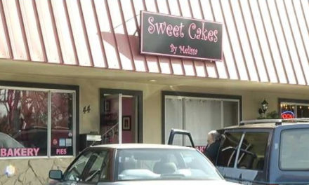 Oregon official who shut down Christian bakery loses election
